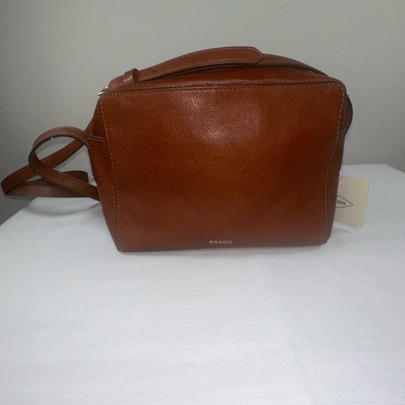 NWT Fossil Sydney Leather Camera Crossbody Medium Brown Cognac - Picture 7 of 15